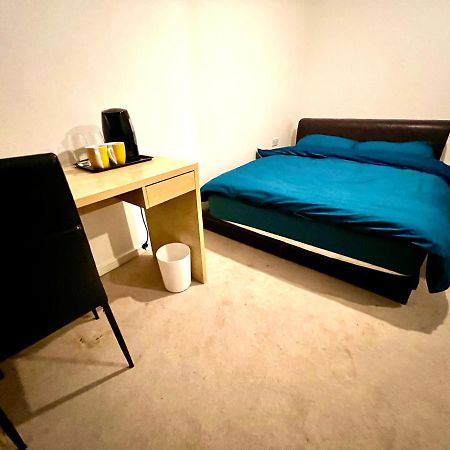 Ensuit Double Room In London, Colindale Edgware Extérieur photo