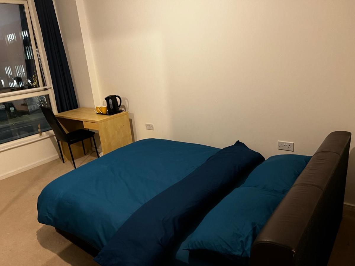 Ensuit Double Room In London, Colindale Edgware Extérieur photo